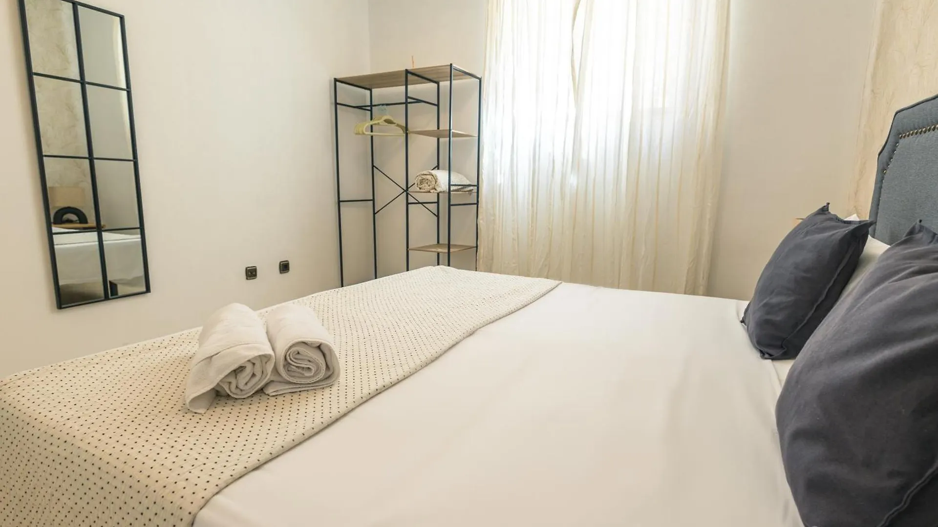 דירה סביליה Grande Apartamento Familiar